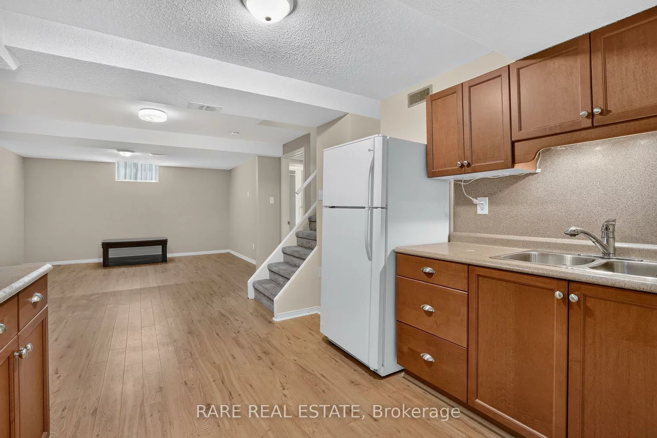 7, Longman, Northwest, Barrie