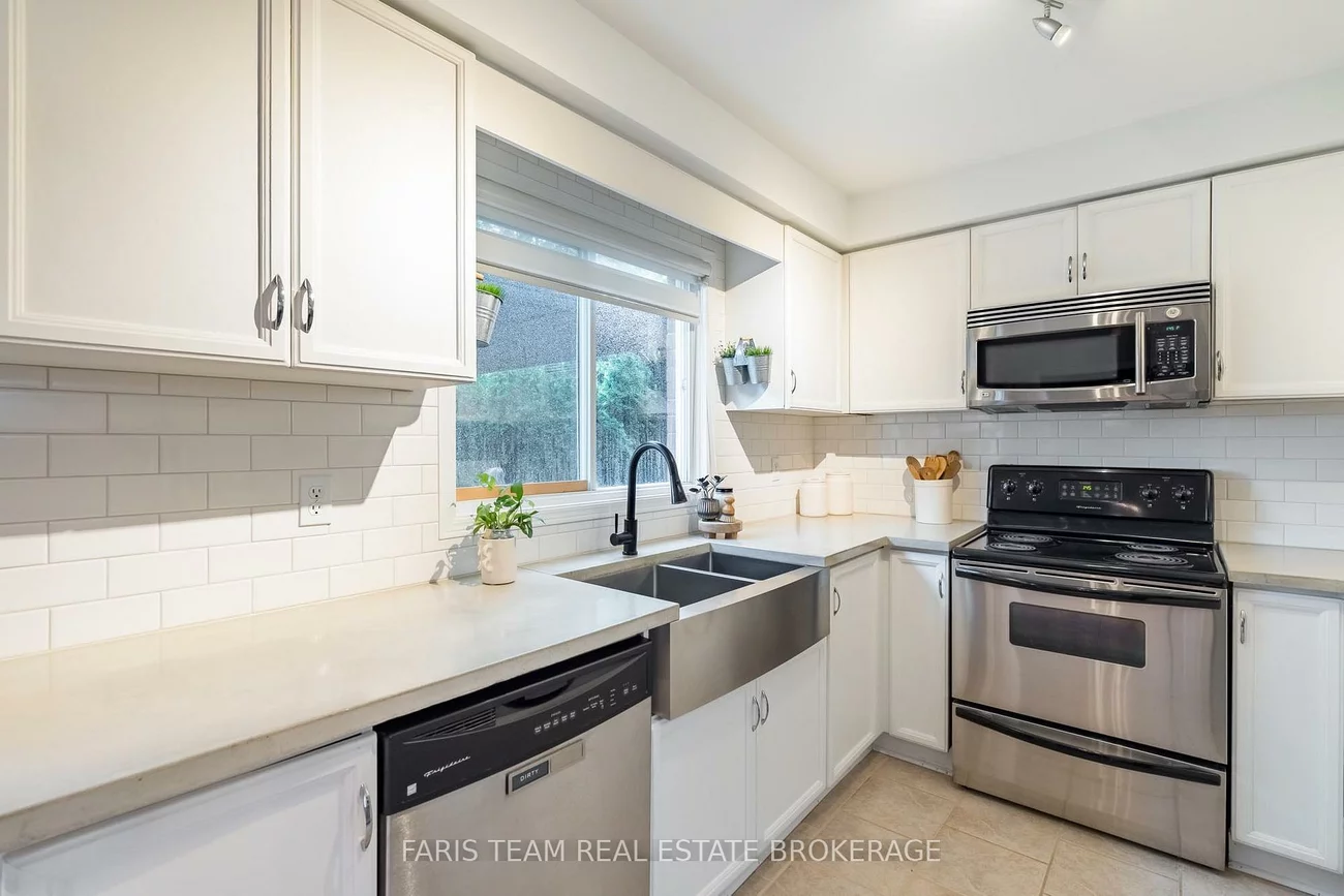 153, Cardinal, Cundles East, Barrie