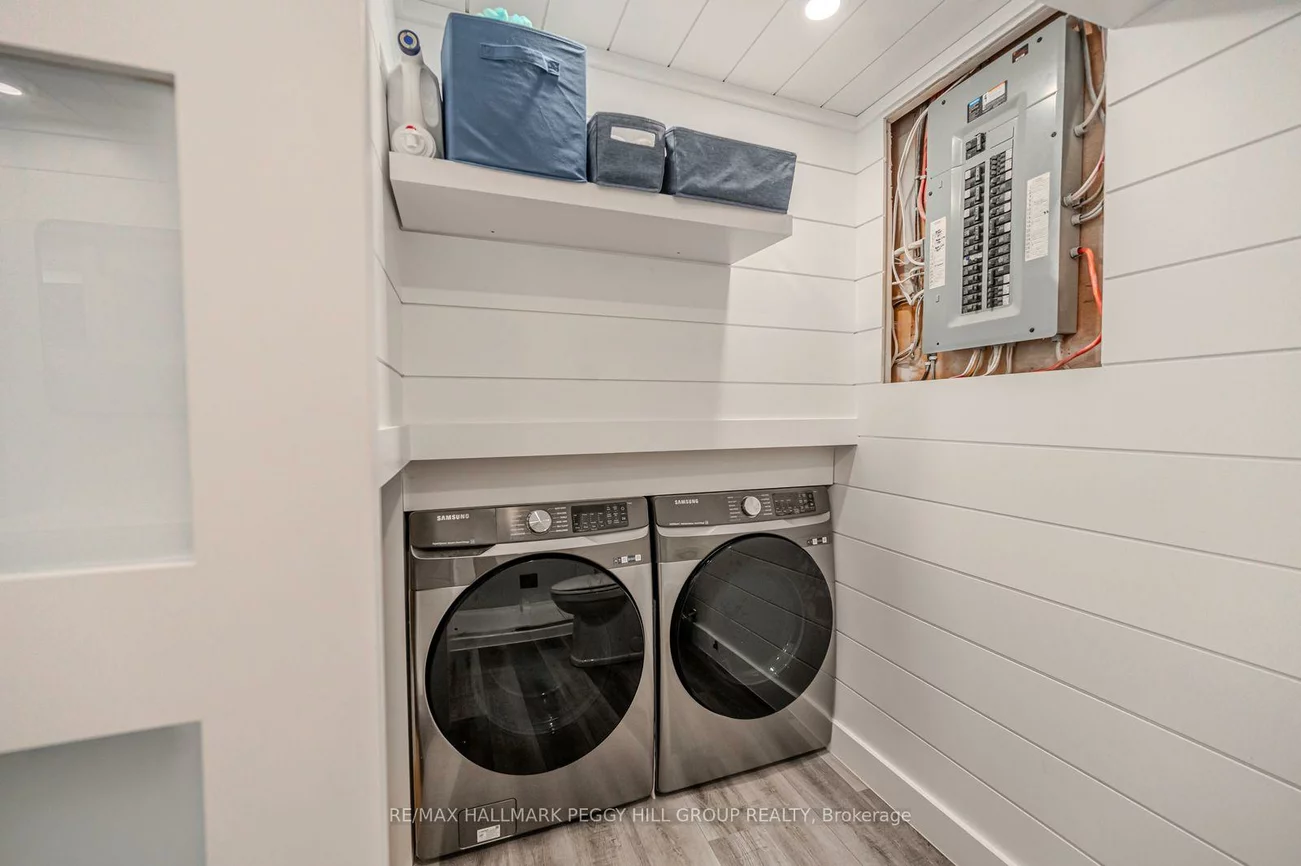 29, Shelley, Letitia Heights, Barrie