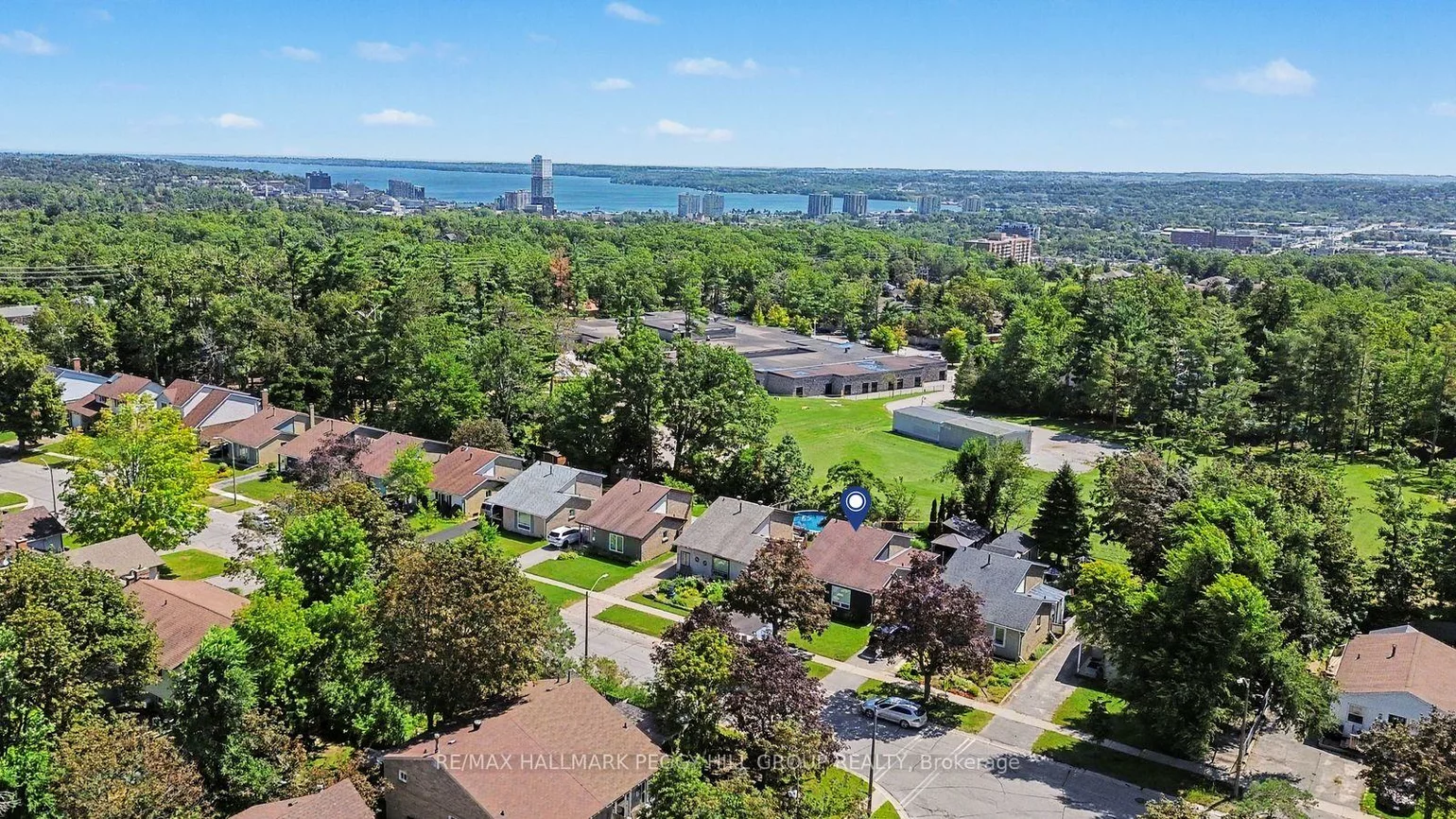 29, Shelley, Letitia Heights, Barrie