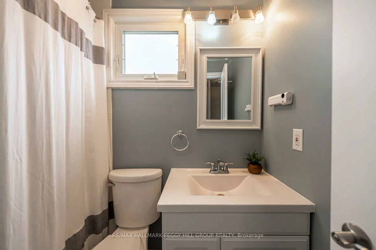 29, Shelley, Letitia Heights, Barrie