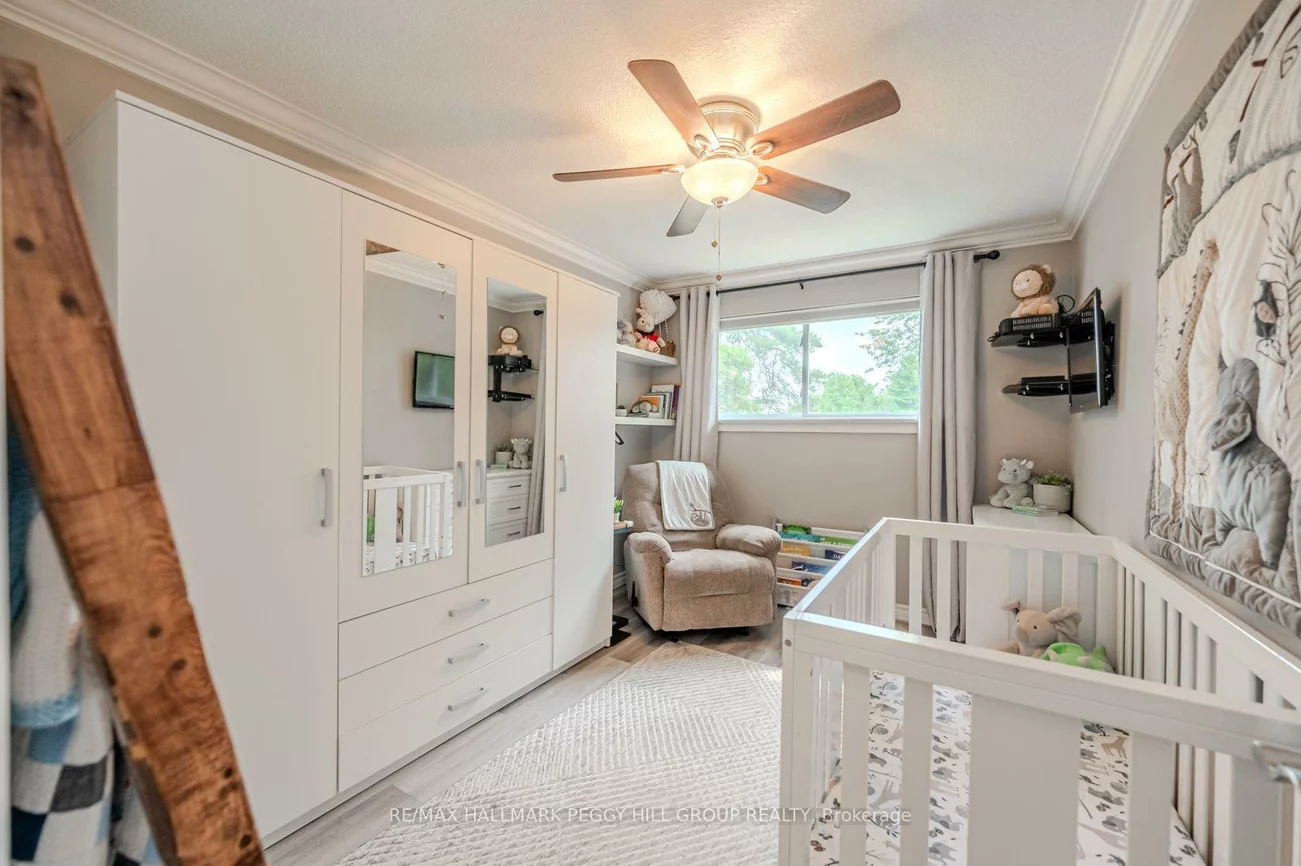 29, Shelley, Letitia Heights, Barrie