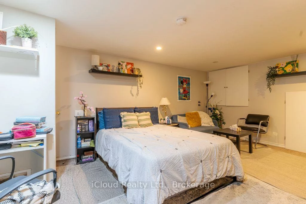 229, Cook, Grove East, Barrie