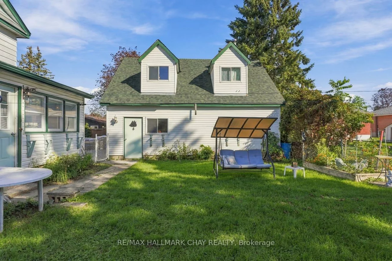 251, Duckworth, Codrington, Barrie