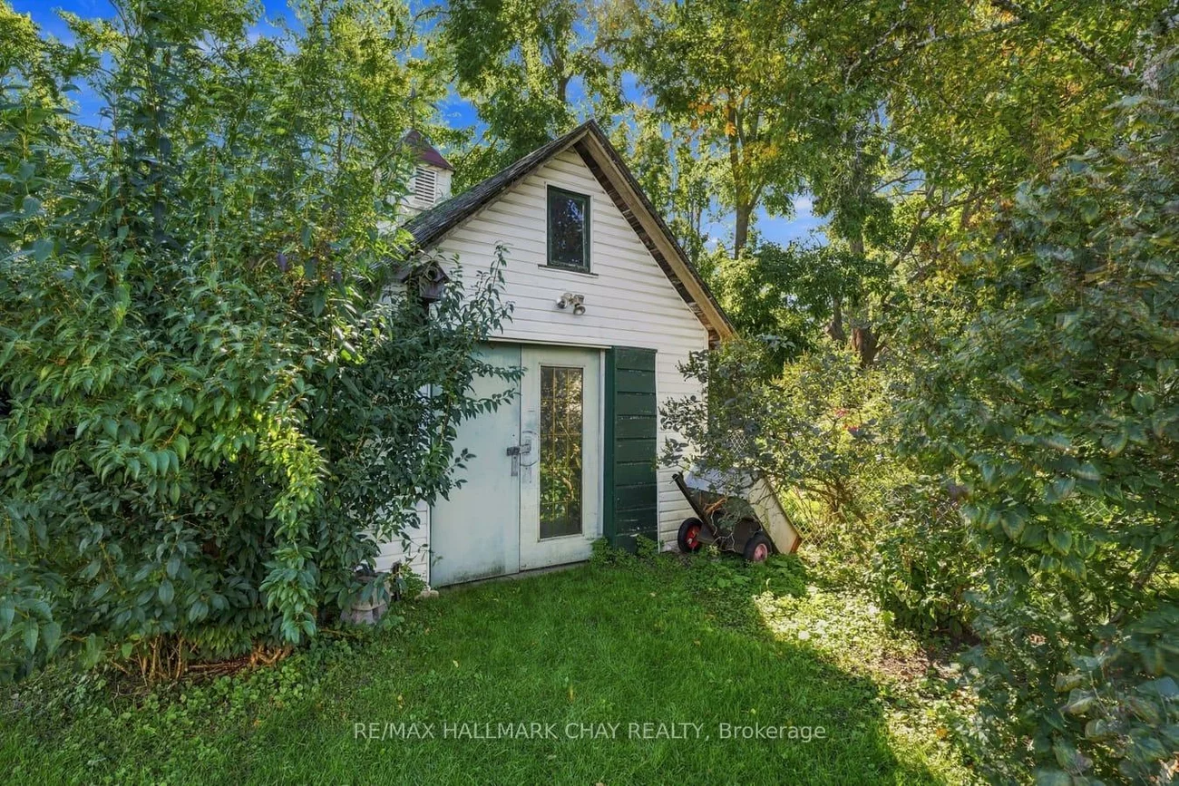251, Duckworth, Codrington, Barrie