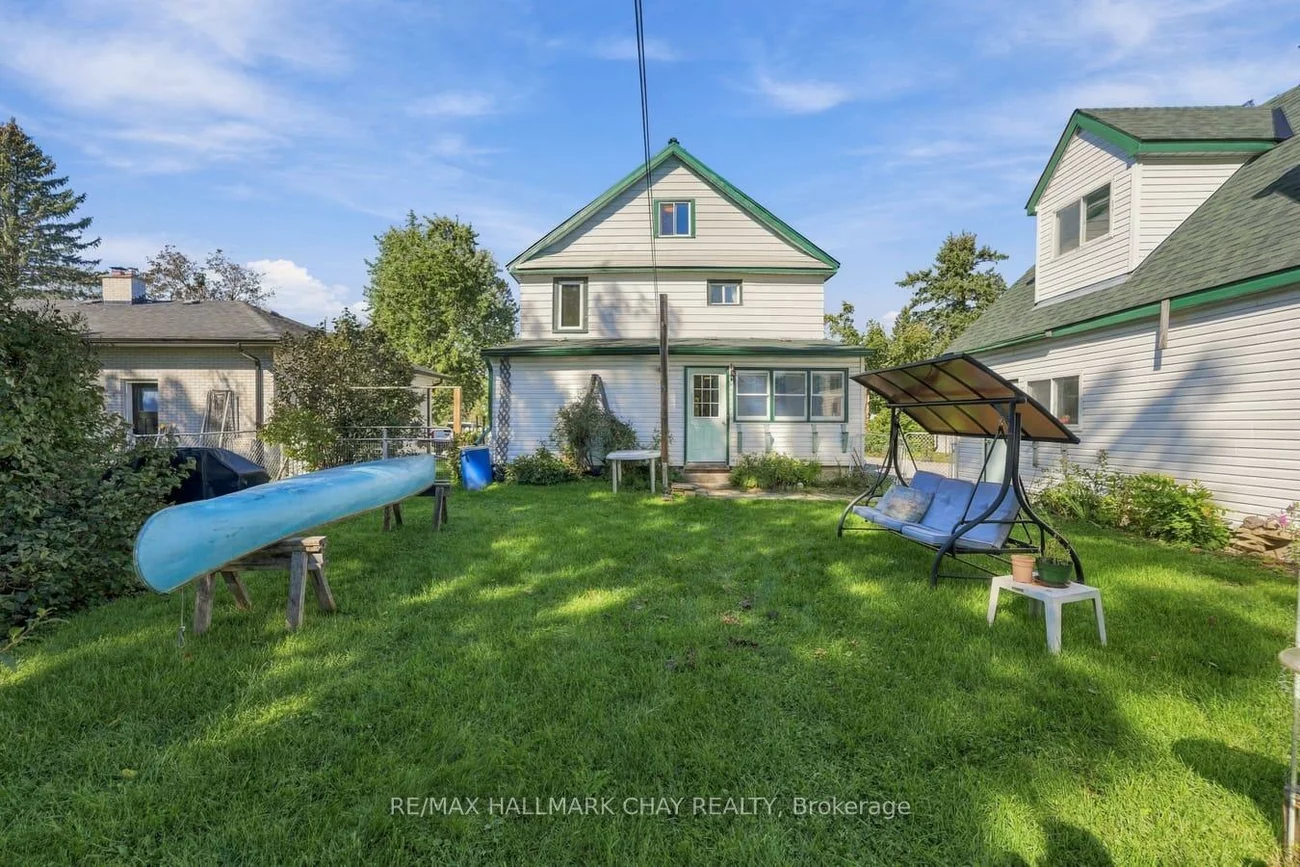 251, Duckworth, Codrington, Barrie