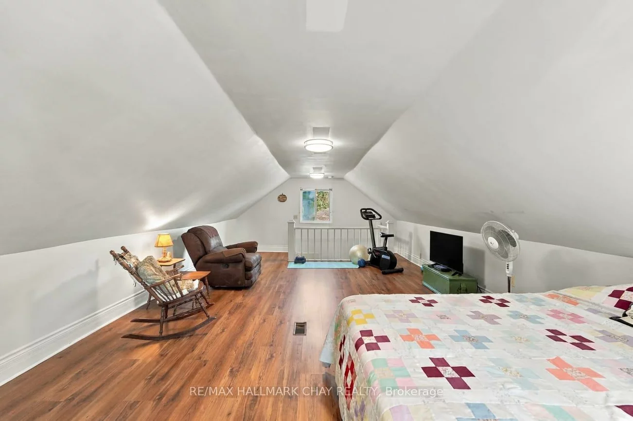 251, Duckworth, Codrington, Barrie