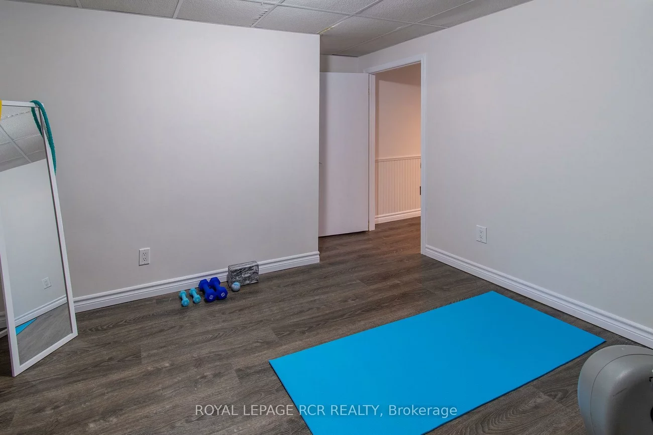 18, Oak, Wellington, Barrie