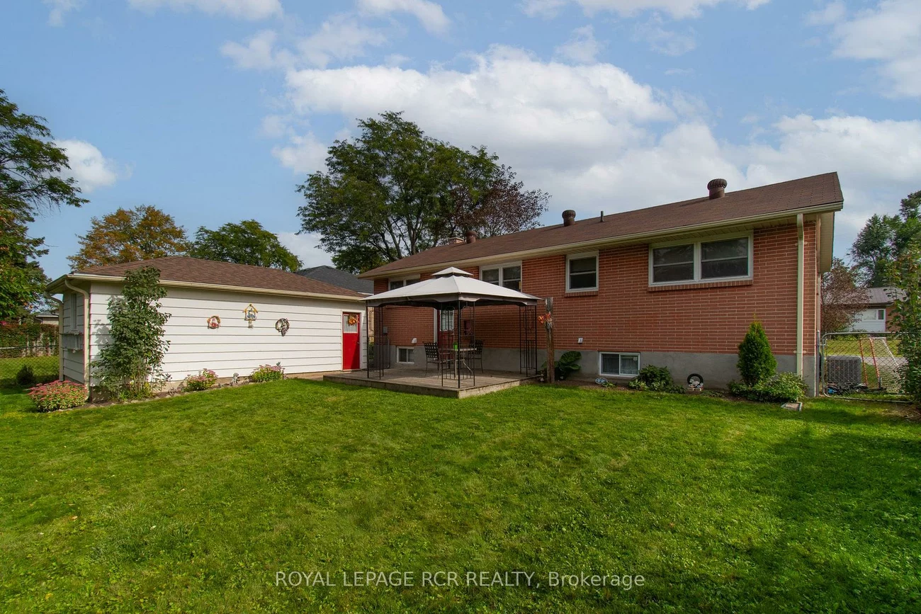 18, Oak, Wellington, Barrie