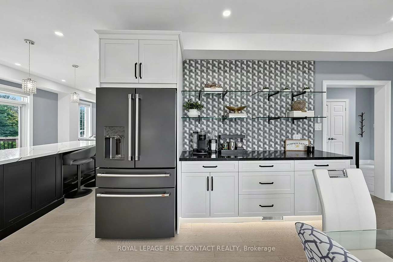 36, Regalia, Innis-Shore, Barrie