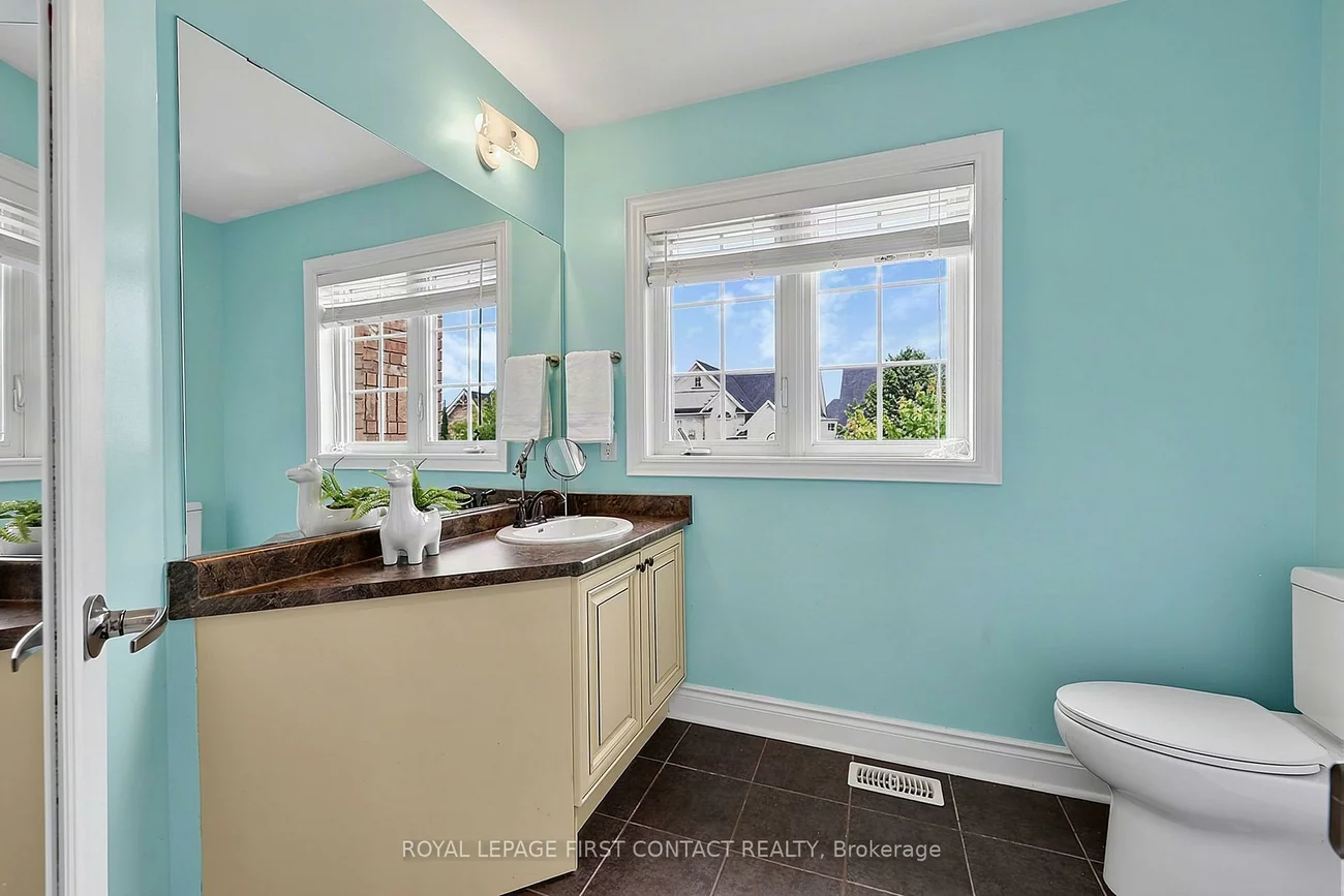 36, Regalia, Innis-Shore, Barrie