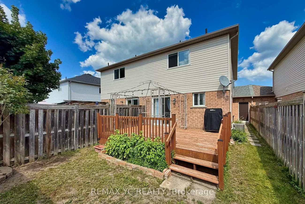 18, Coleman, Edgehill Drive, Barrie