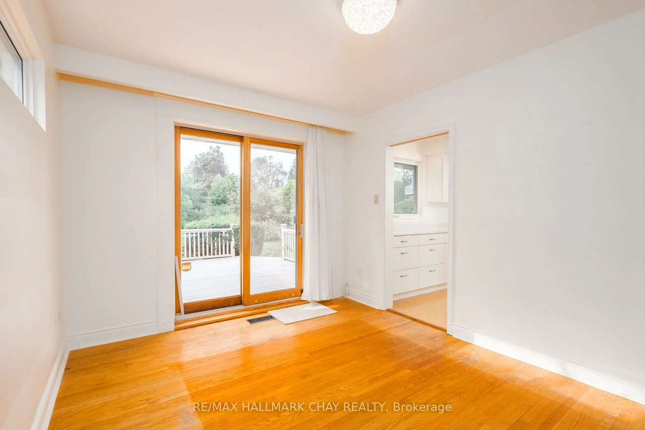 44, Amelia, Codrington, Barrie