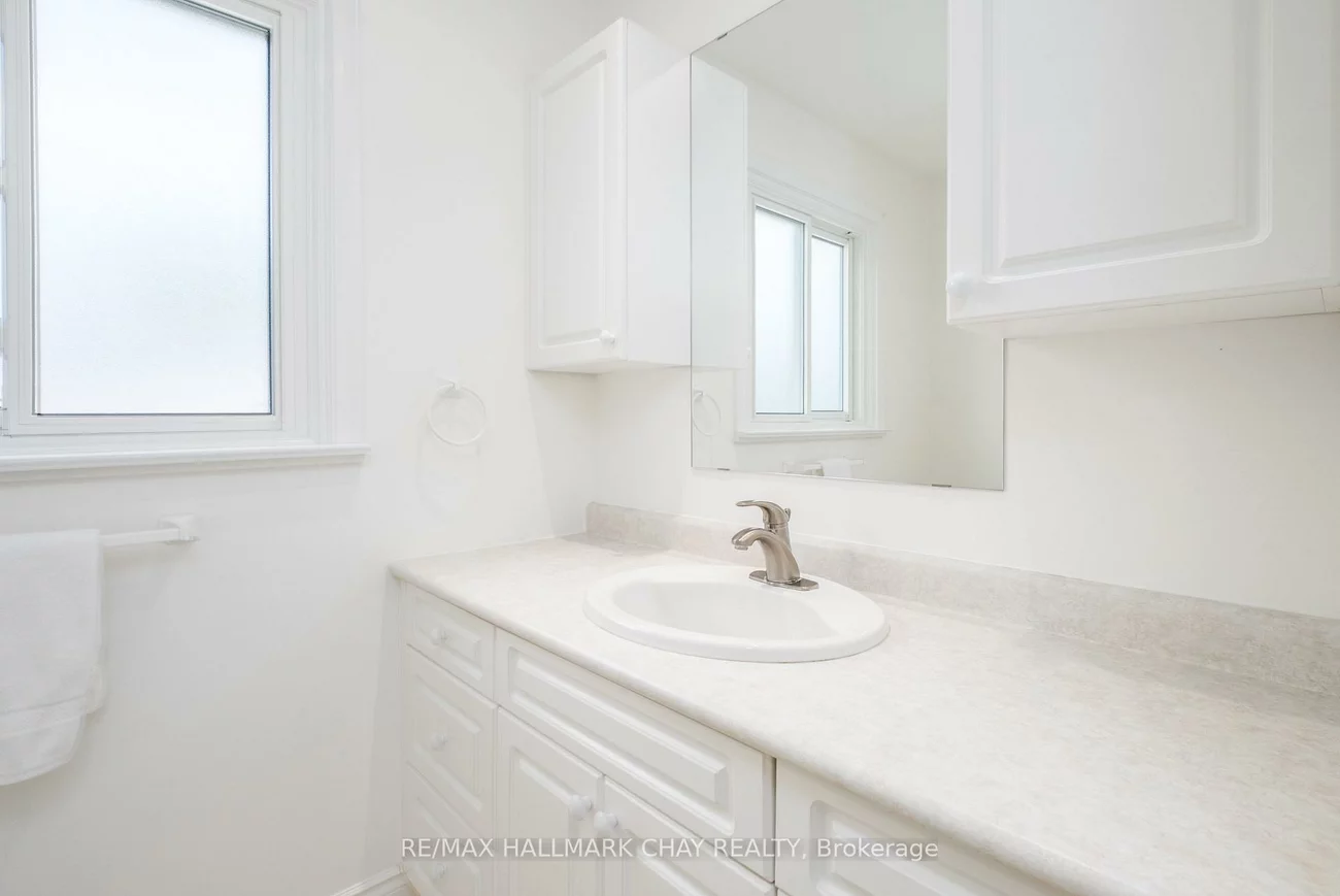 44, Amelia, Codrington, Barrie