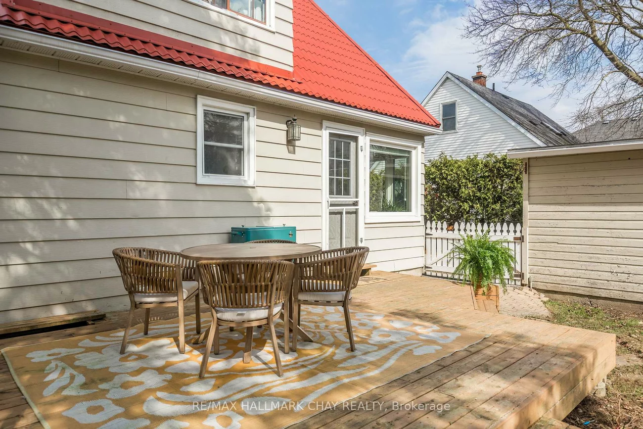 177, Duckworth, Codrington, Barrie