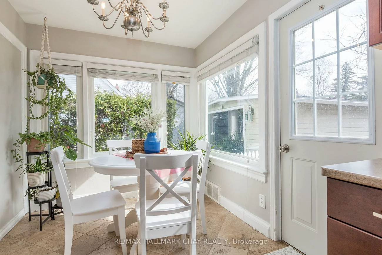177, Duckworth, Codrington, Barrie