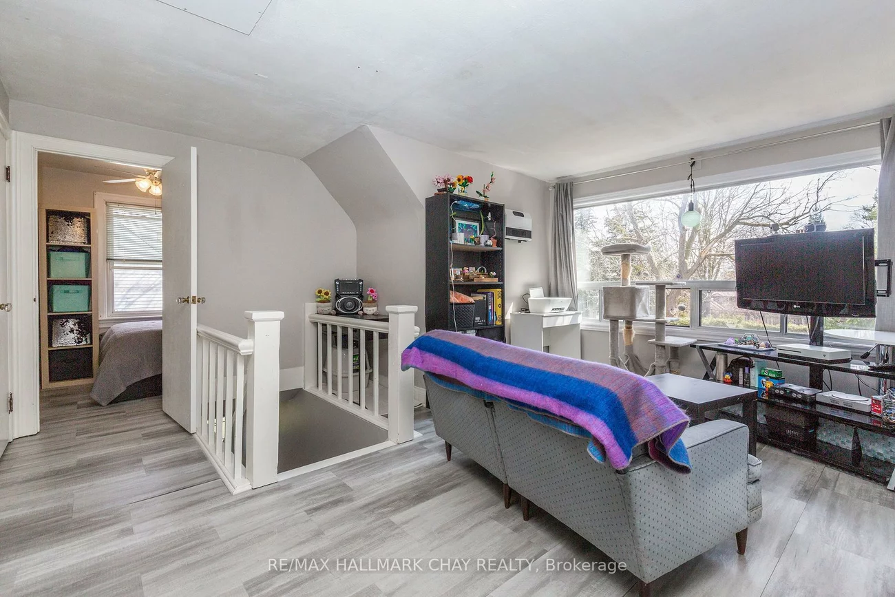 177, Duckworth, Codrington, Barrie