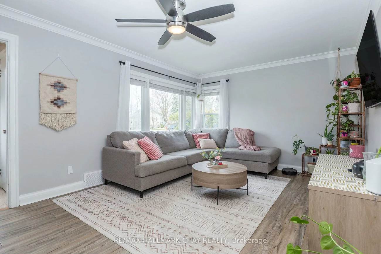 177, Duckworth, Codrington, Barrie