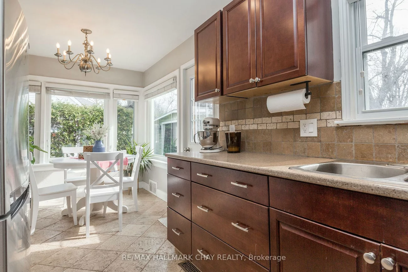 177, Duckworth, Codrington, Barrie