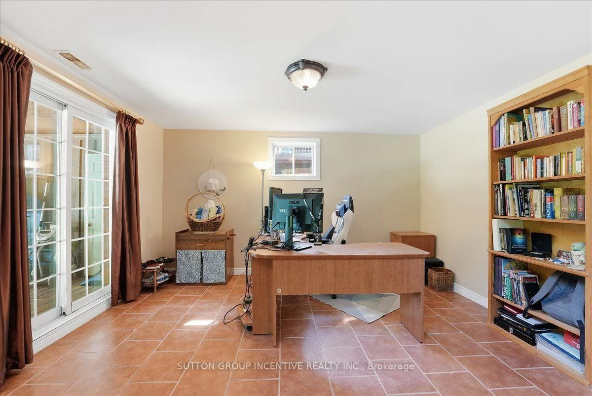 200, Cumming, Ardagh, Barrie
