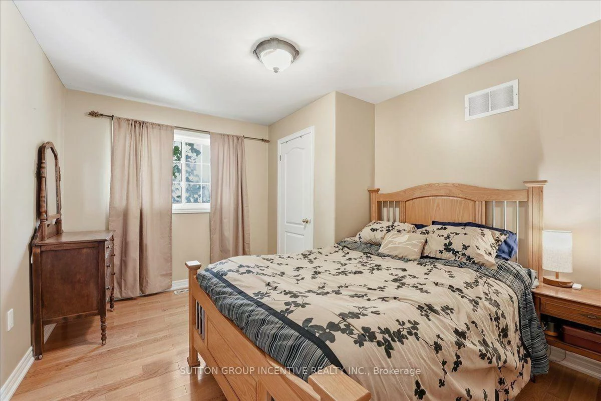 200, Cumming, Ardagh, Barrie