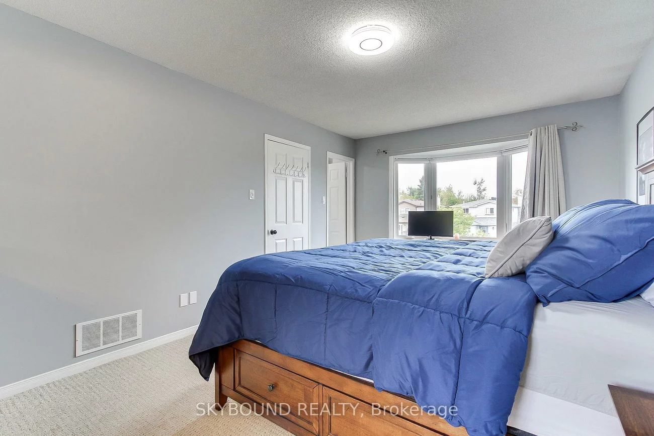 313, Hickling, Grove East, Barrie