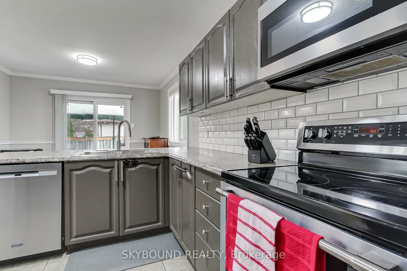 313, Hickling, Grove East, Barrie