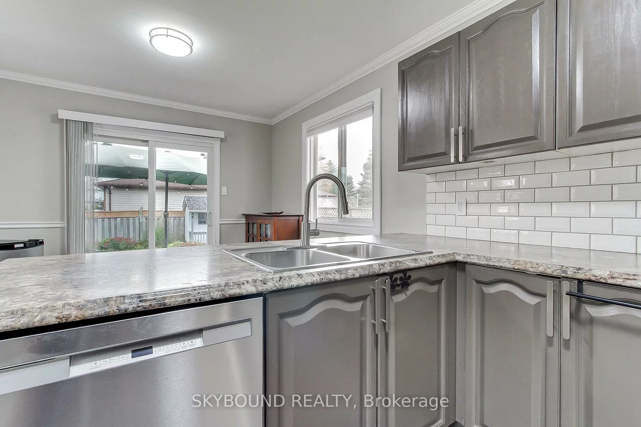 313, Hickling, Grove East, Barrie