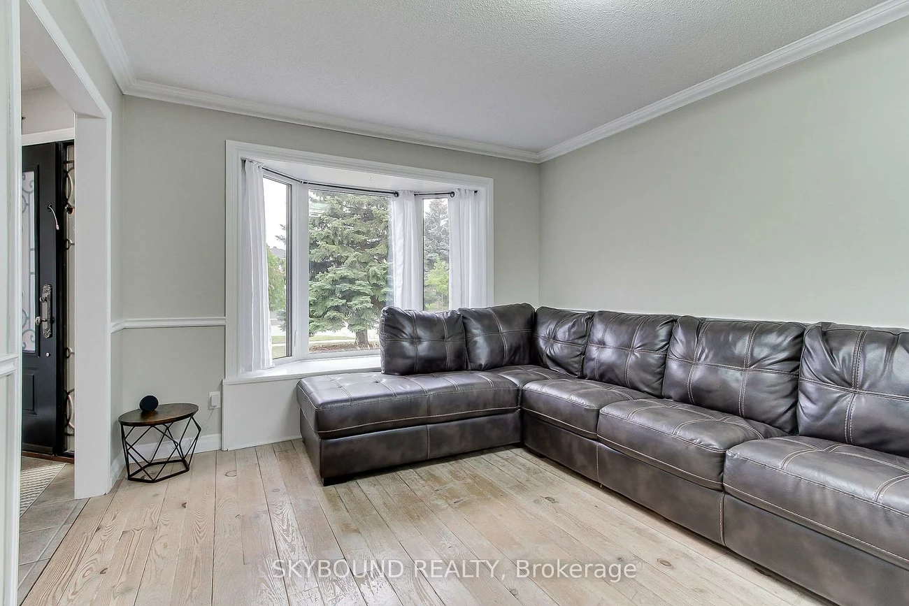 313, Hickling, Grove East, Barrie