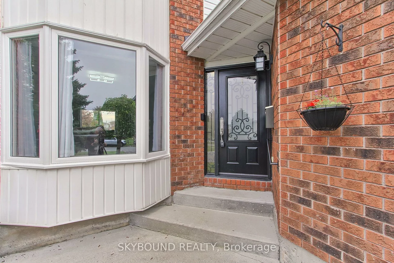 313, Hickling, Grove East, Barrie