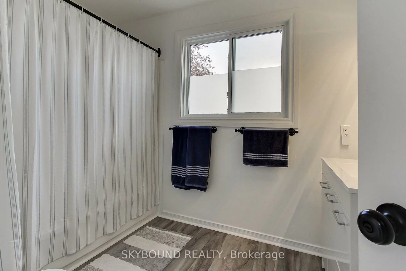 313, Hickling, Grove East, Barrie