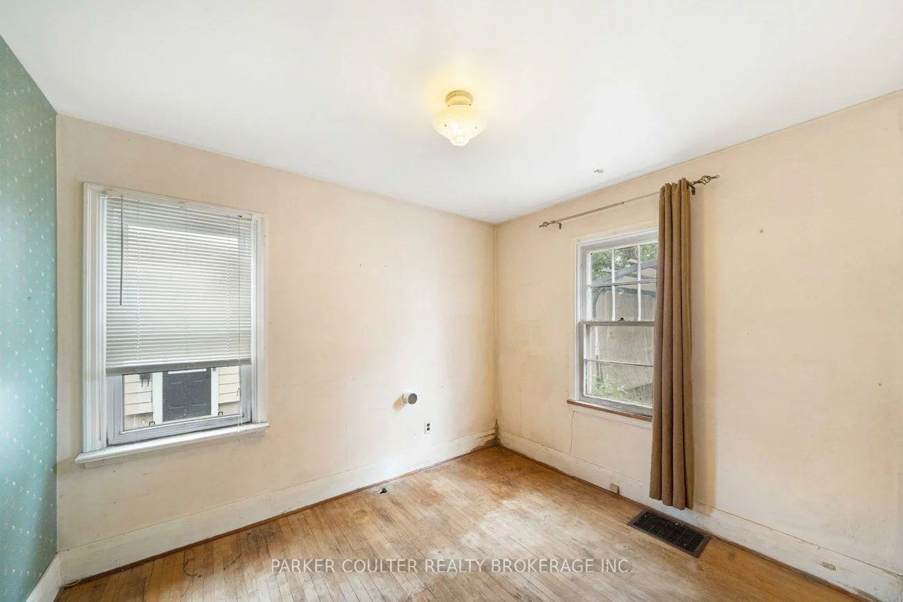 27, Campbell, Allandale, Barrie