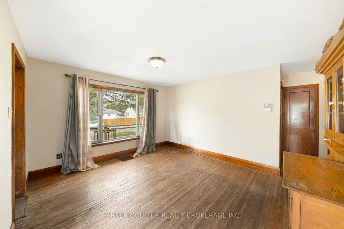 27, Campbell, Allandale, Barrie