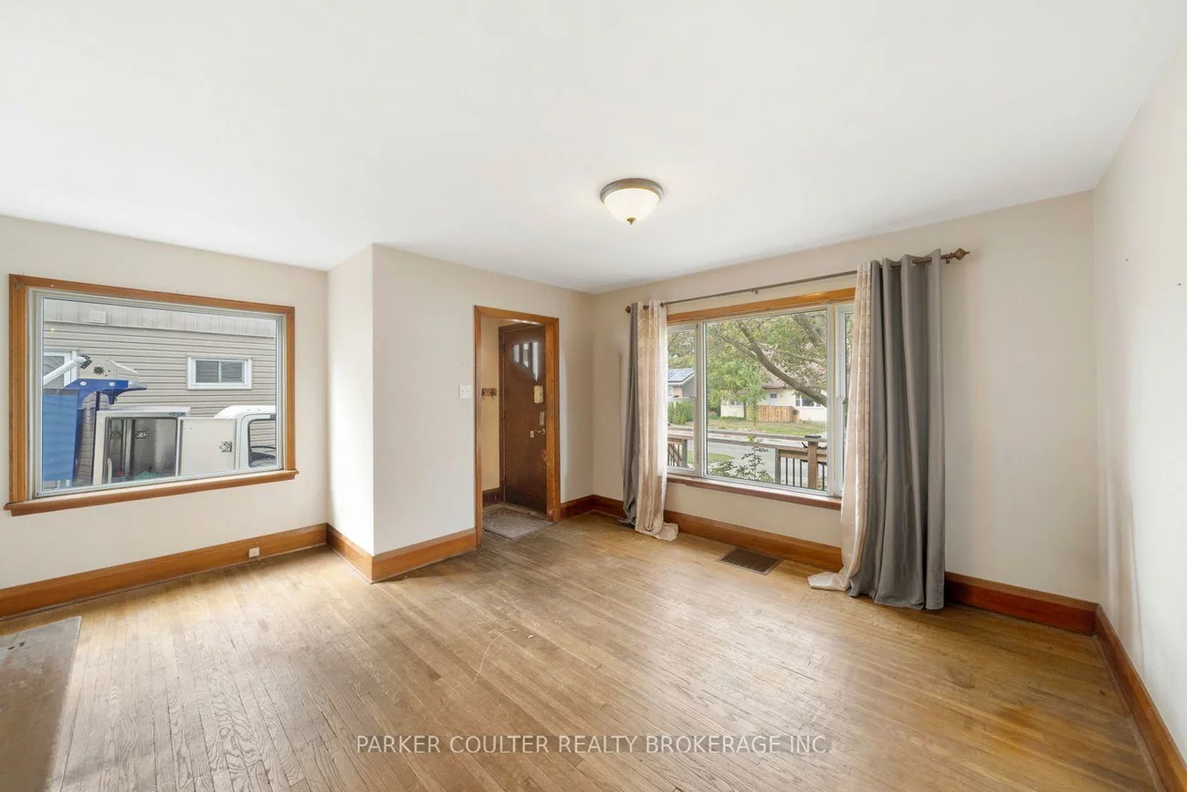 27, Campbell, Allandale, Barrie