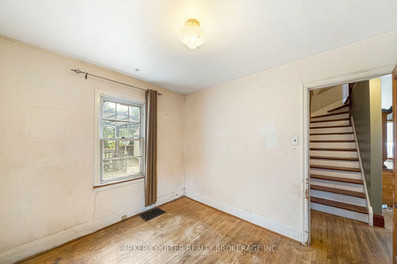 27, Campbell, Allandale, Barrie