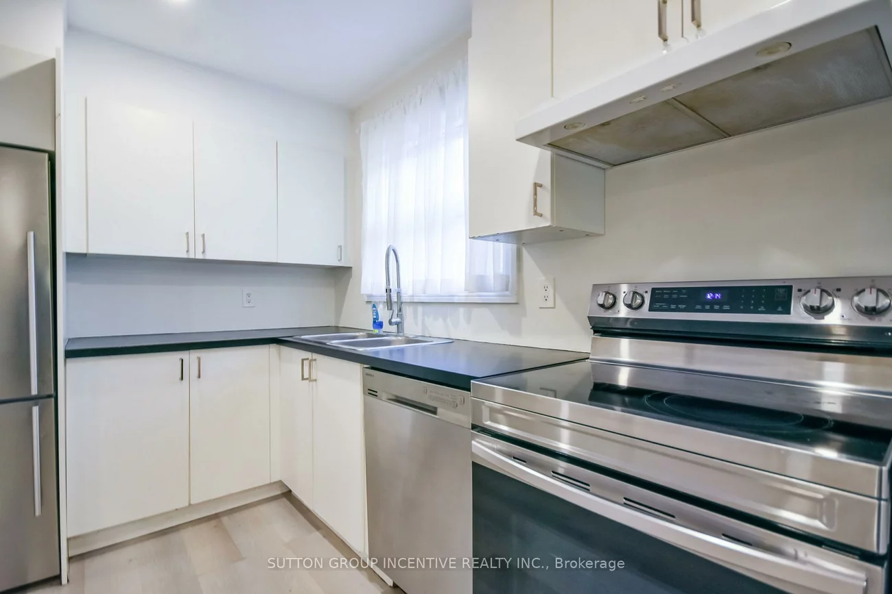 33B, Cundles, Cundles East, Barrie
