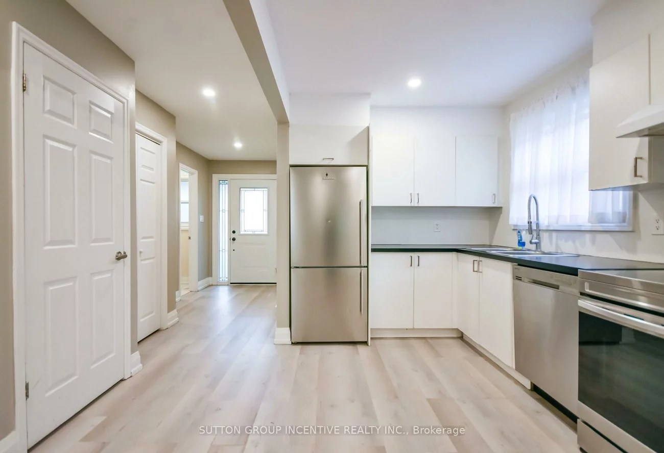 33B, Cundles, Cundles East, Barrie