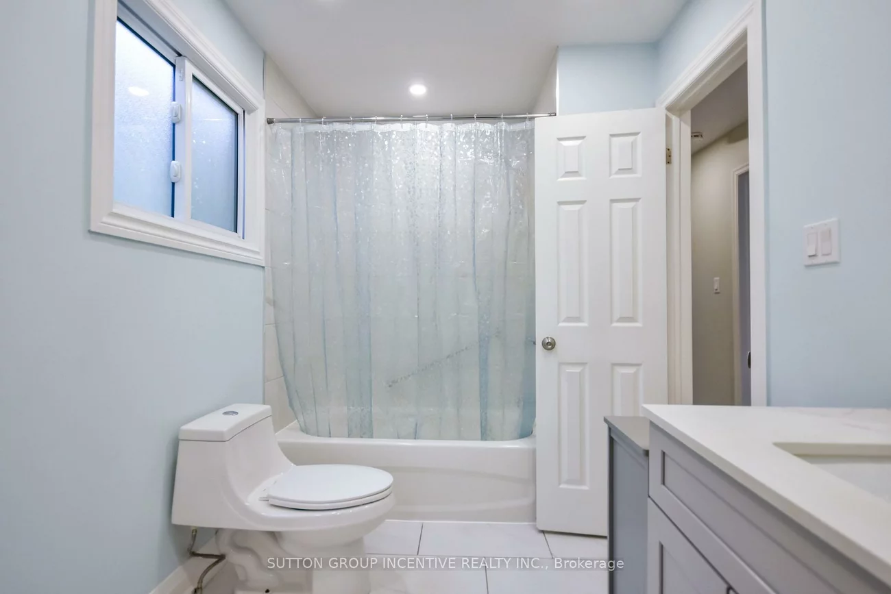 33B, Cundles, Cundles East, Barrie
