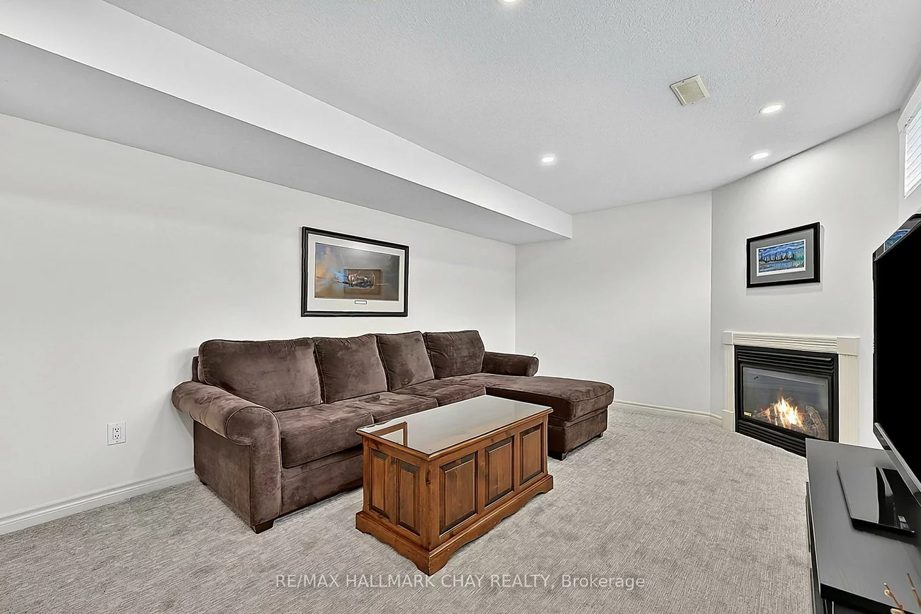 23, Marion, Wellington, Barrie