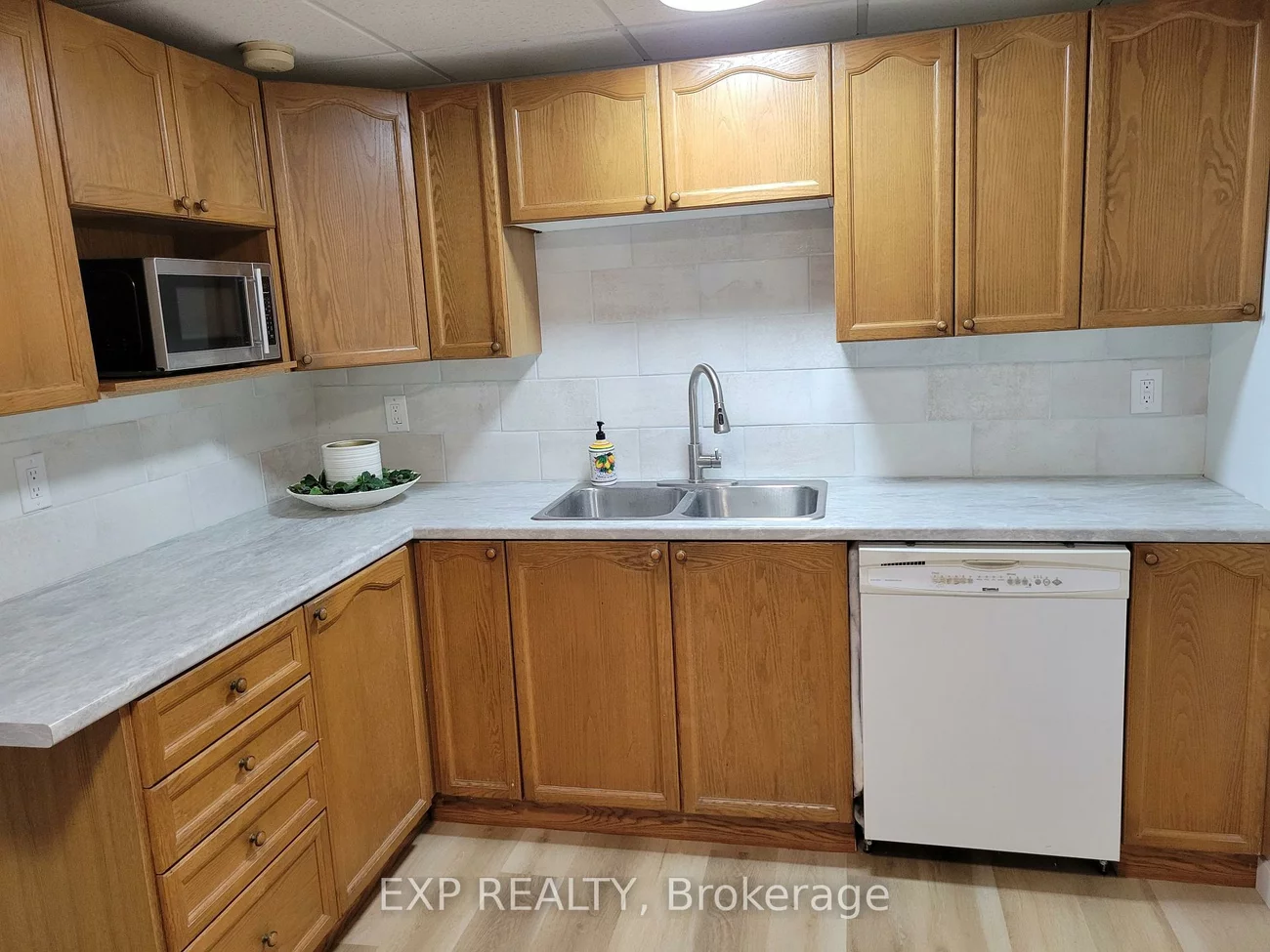 74, Buchanan, Grove East, Barrie