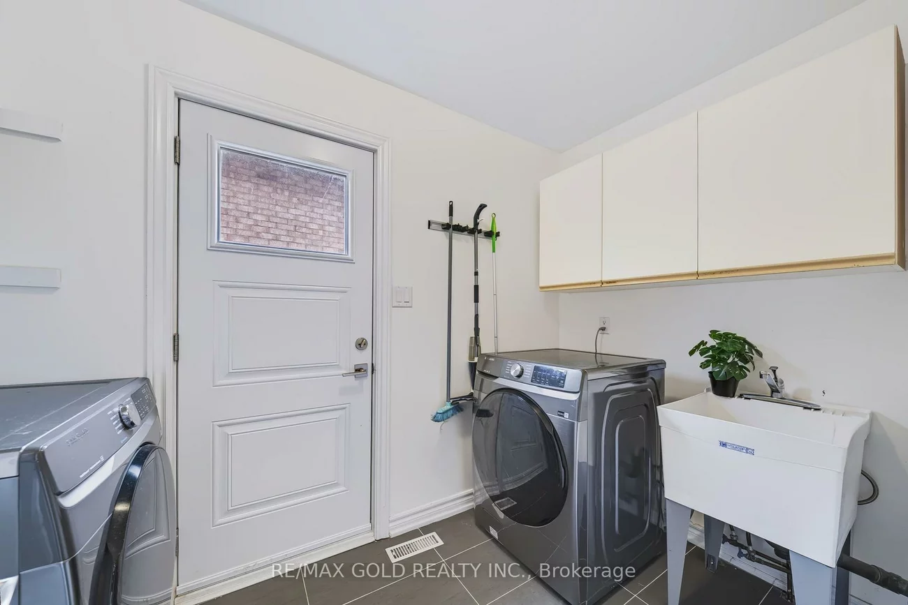 43, Golden Meadow, Bayshore, Barrie
