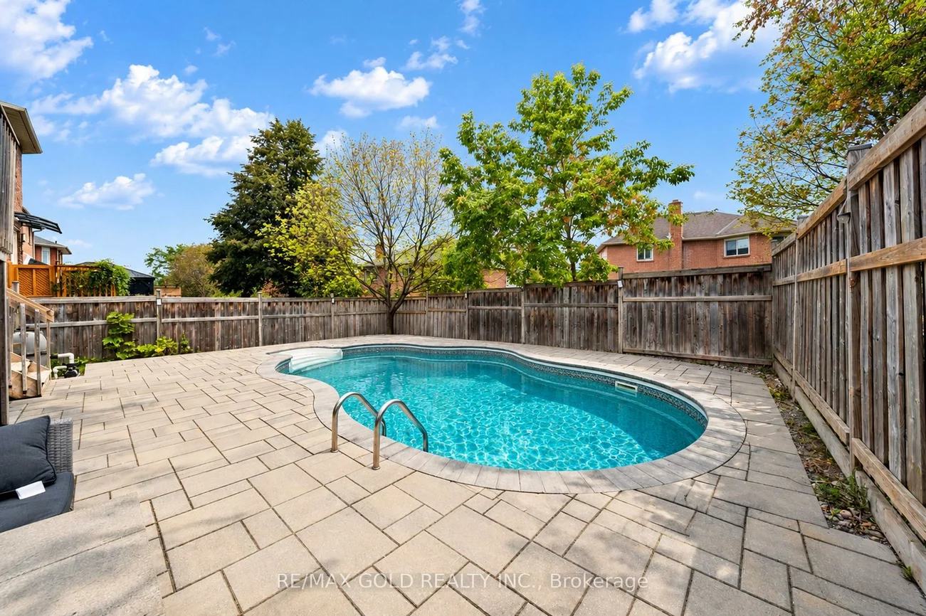 43, Golden Meadow, Bayshore, Barrie