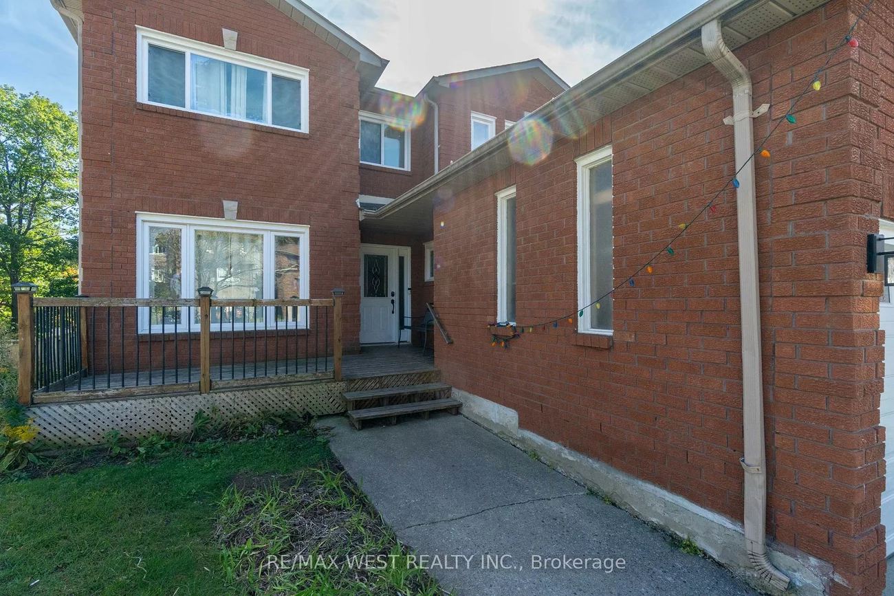 19, Moore, Letitia Heights, Barrie