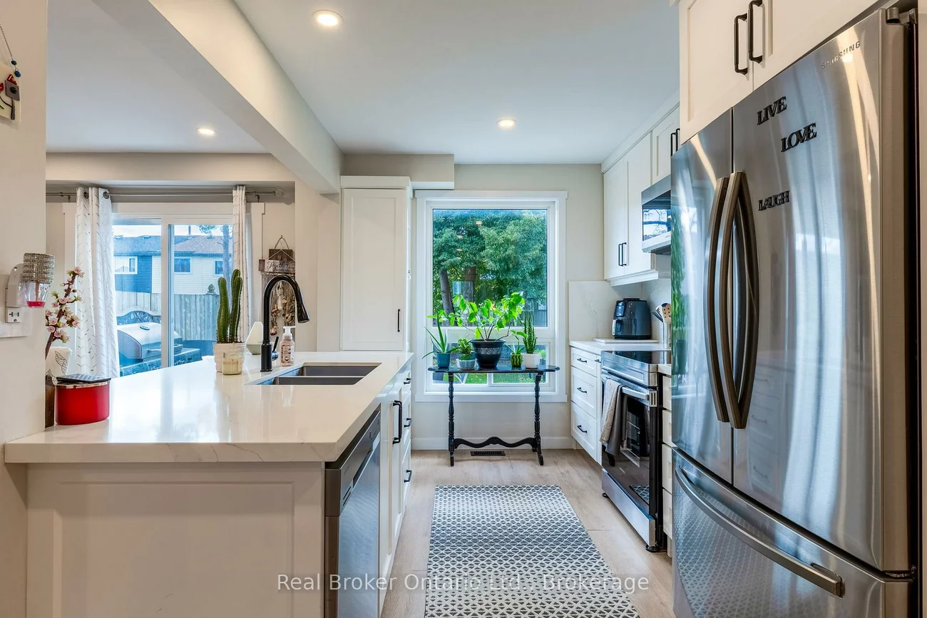 38, Christie, Letitia Heights, Barrie