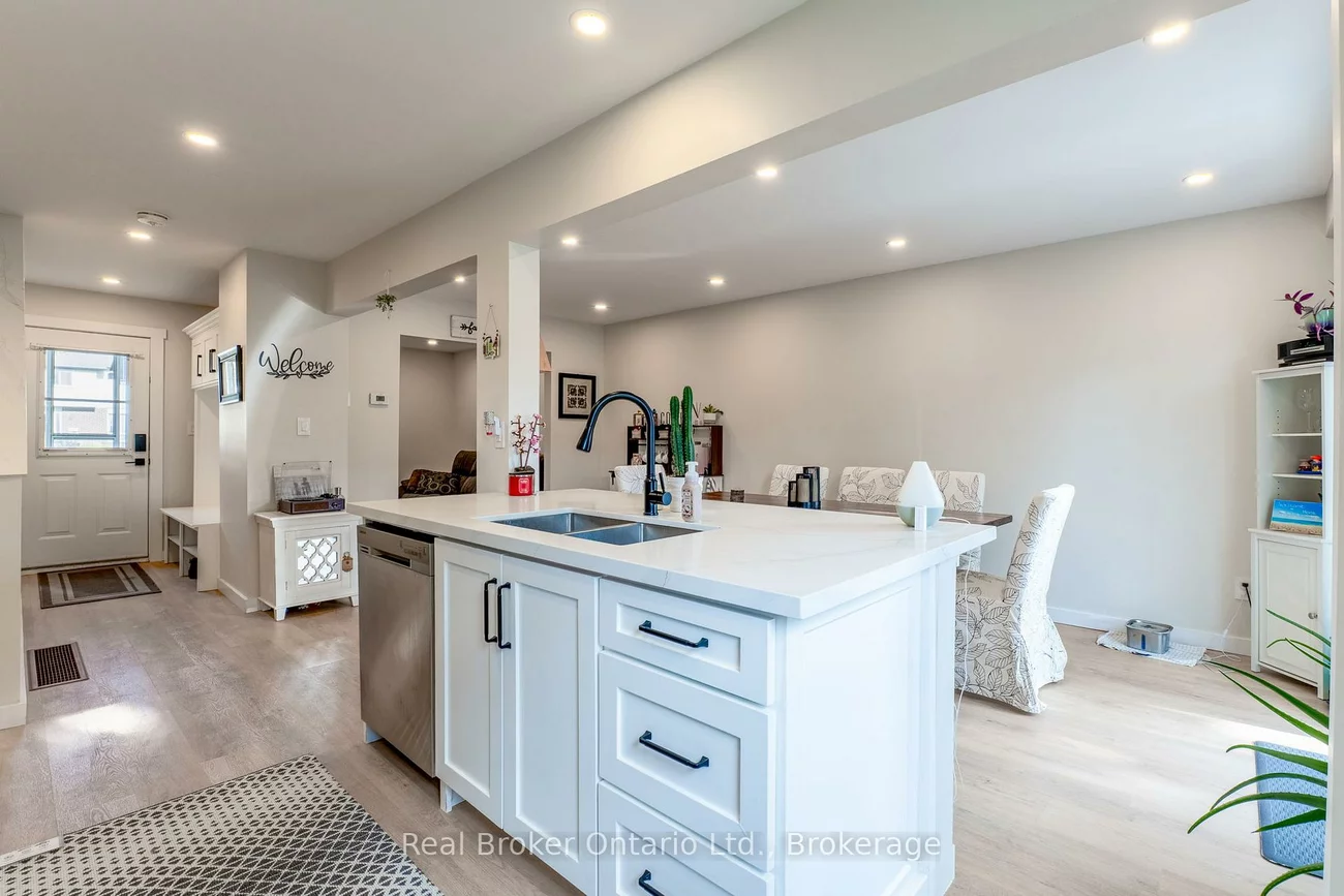 38, Christie, Letitia Heights, Barrie