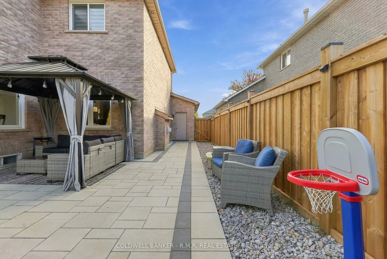 46, HONEY, Painswick South, Barrie
