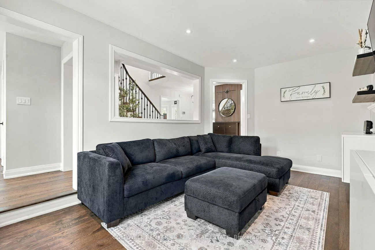 46, HONEY, Painswick South, Barrie
