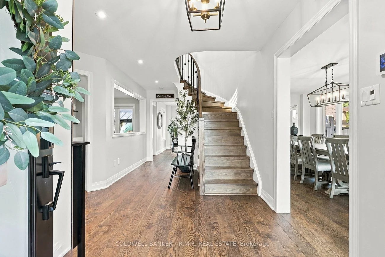 46, HONEY, Painswick South, Barrie
