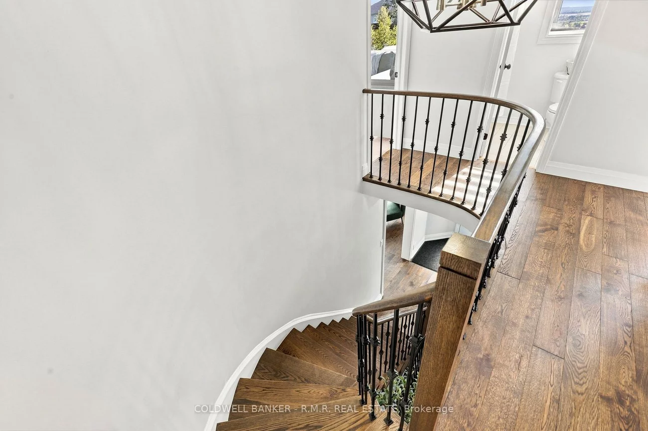 46, HONEY, Painswick South, Barrie