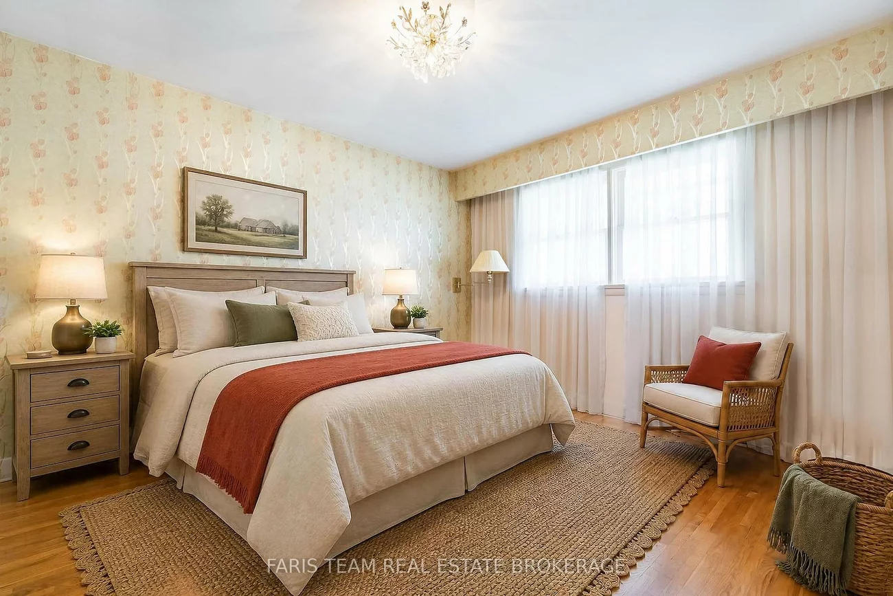 82, Oakley Park, Wellington, Barrie